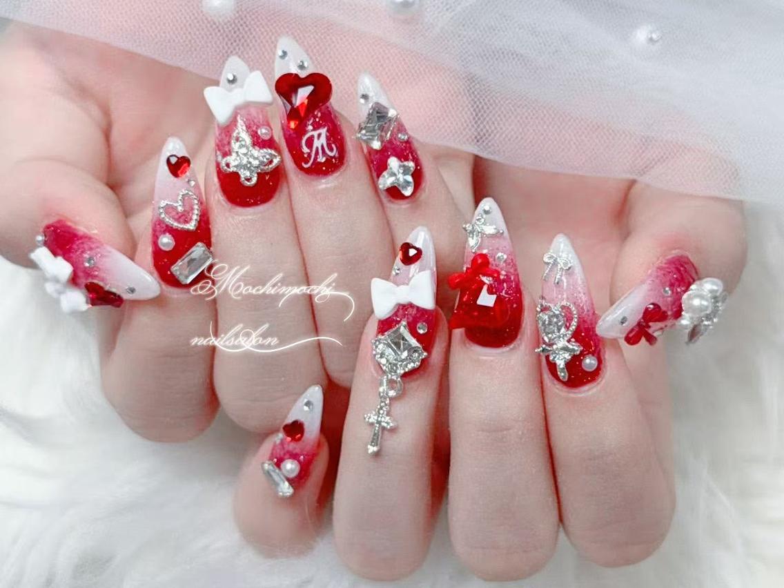 ネイル 長さ出し キラキラネイル 韓国ネイル ロングネイル マグネットネイル ハンドネイル ハンドケア Akira✨ nailのネイルデザイン