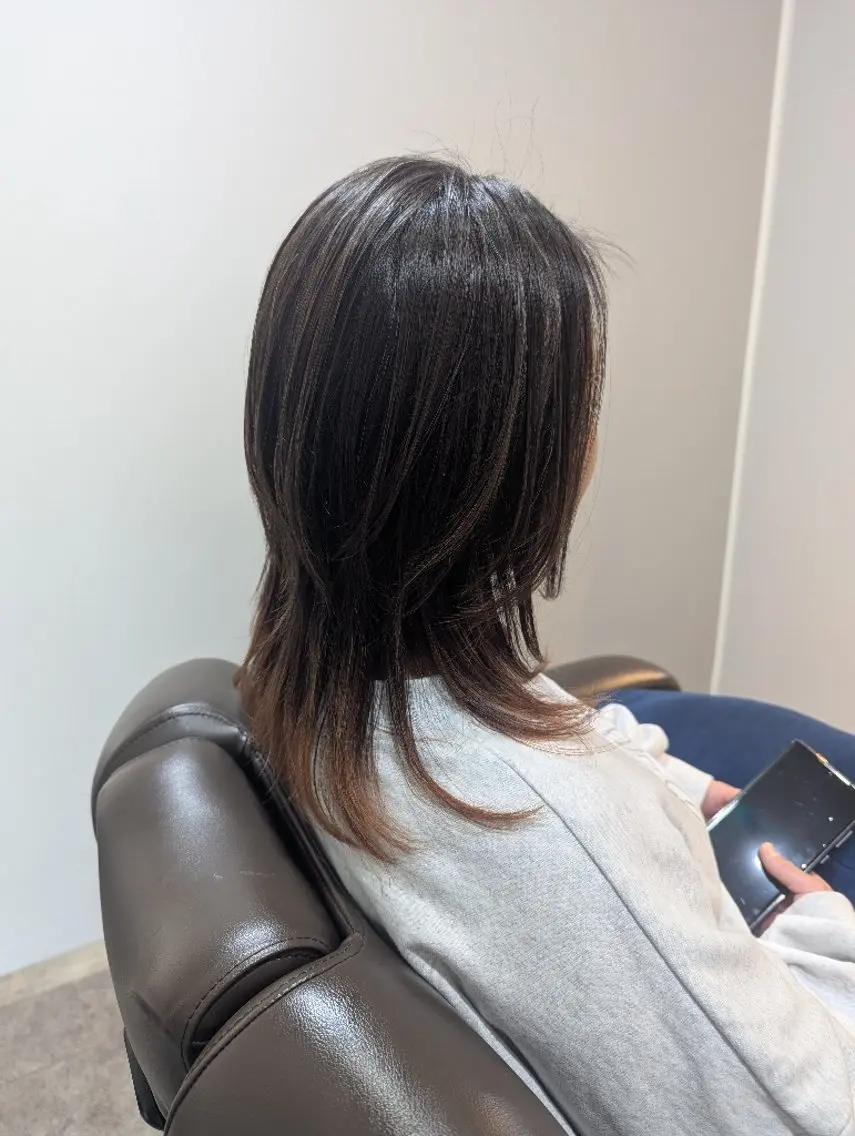 セミロング Aioon 馬込 彩子のヘアスタイル