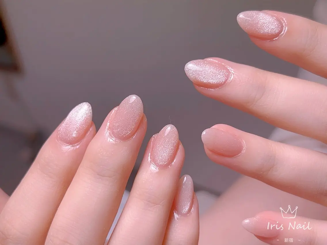ネイル フレンチネイル ジェルネイル グラデーション 韓国ネイル マグネットネイル ハンドネイル 【長さ出し】 IRIS NAILのネイルデザイン