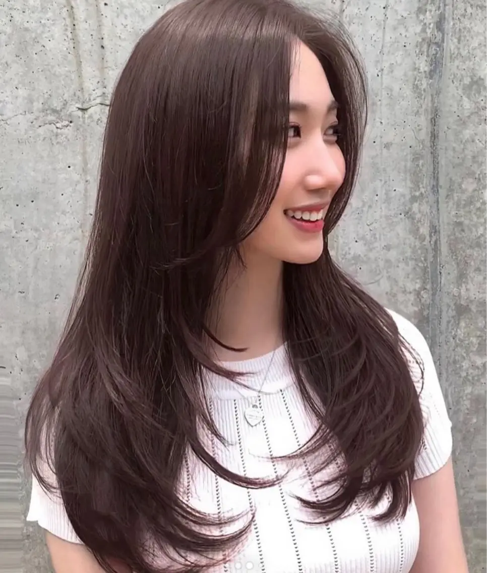 ロング 韓国風ヘア レイヤーカット カット ヘアセット 🇰🇷ハイトーン× 韓国レイヤー레이어드のヘアスタイル