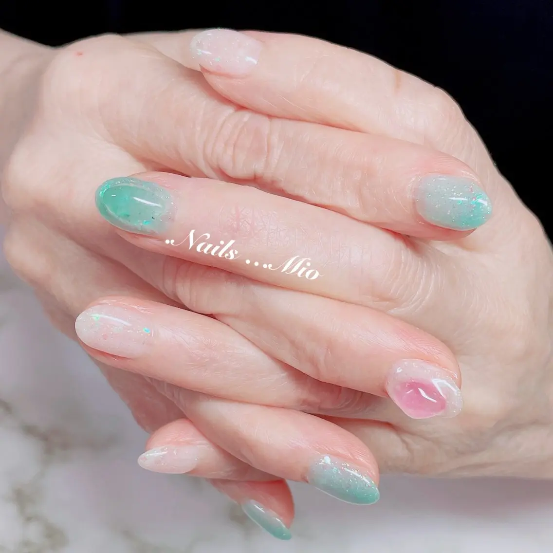 ネイル アートネイル ジェルネイル ワンカラーネイル ストーンネイル .Nails Mio 赤羽西ネイルサロンのネイルデザイン