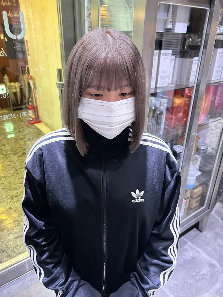 ミディアム カラー 切りっぱなしボブ ボブ ヘアカラー MAAI /UMMのヘアスタイル