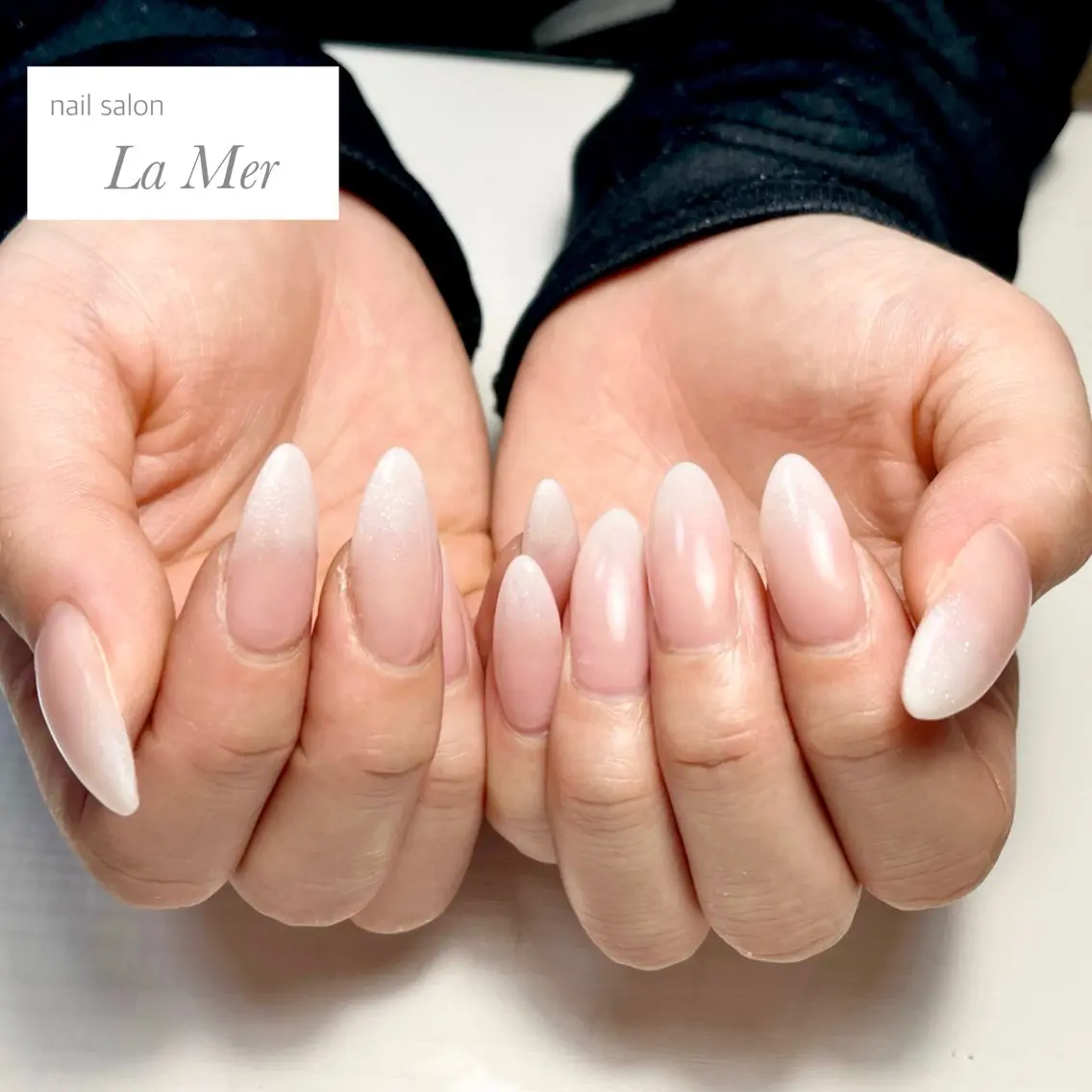 ネイル グラデーション ラメ(グリッター) ラメグラデーション オフィスネイル ピンク nailsalon La Merのネイルデザイン