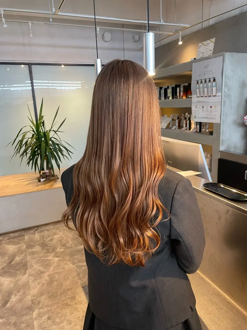 ロング ヘアカラー 🧋ミルクティーカラ ー🧋特化小林拓登のヘアスタイル