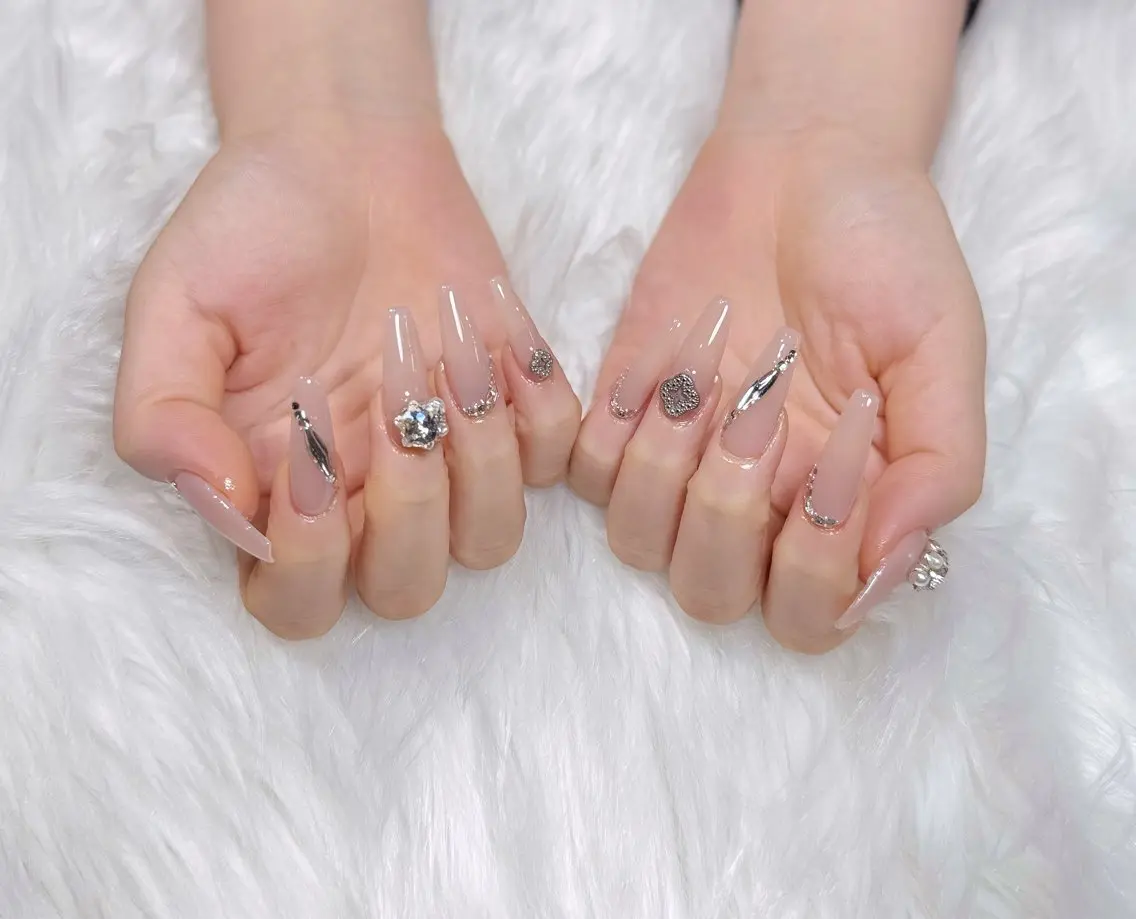 ネイル オーロラネイル チークネイル フットネイル フレンチネイル ジェルネイル Nichi Nailsのネイルデザイン