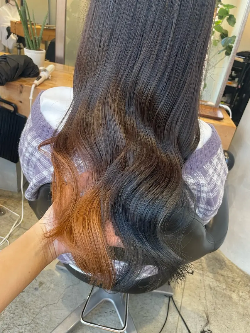 ロング カラー パーマ ヘアアレンジ カット ヘアカラー トリートメント ハイトーンカラー🤍 山下 優華のヘアスタイル
