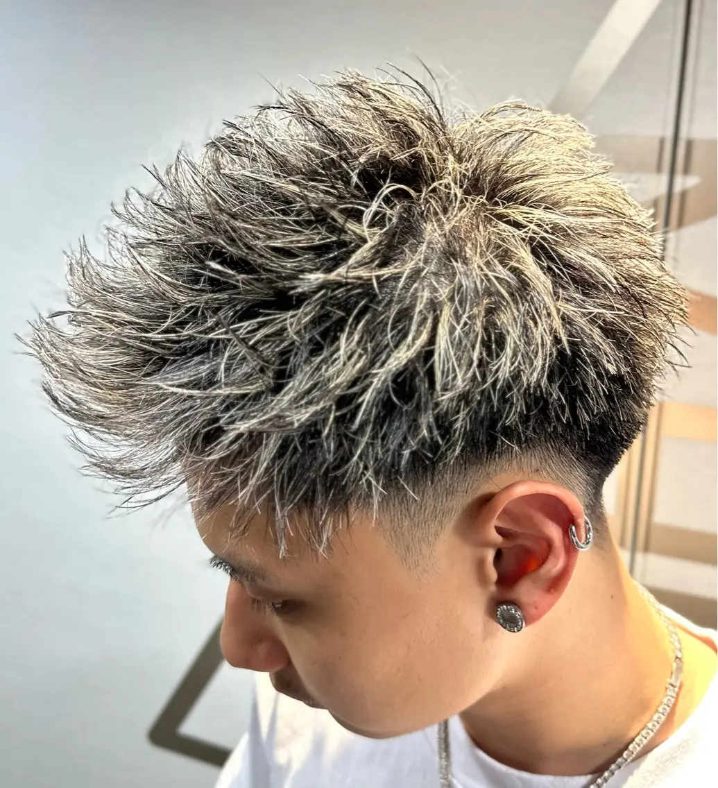 【カット、カラー、パーマモデル】🔥メンズカット＋パーマ＋ホワイトメッシュモデル🔥RISE綾瀬店の写真