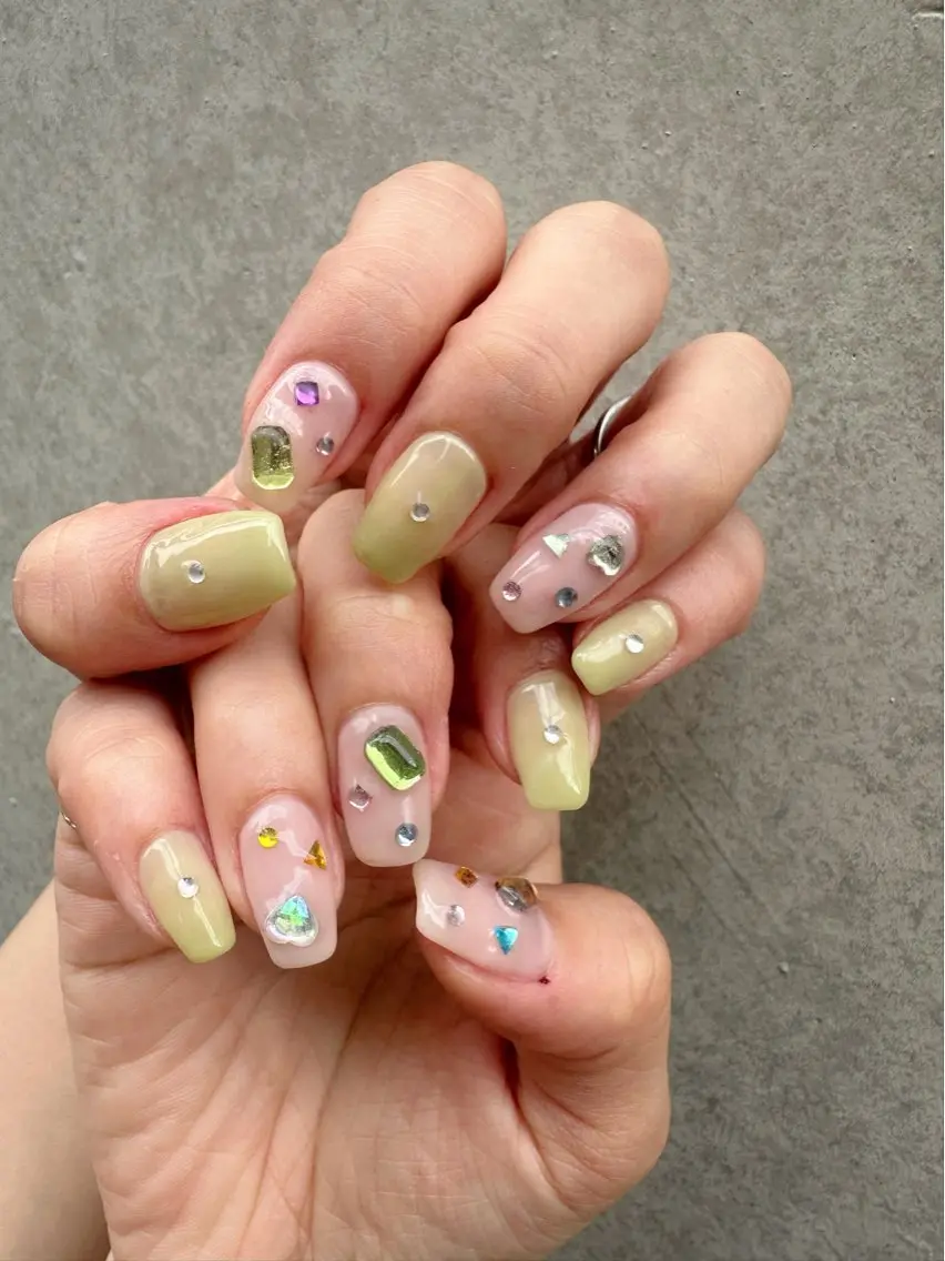 ネイル アートネイル クリアネイル ハート 氷ネイル・うるうるネイル 韓国ネイル 🪞KAPE NAIL 🪞のネイルデザイン