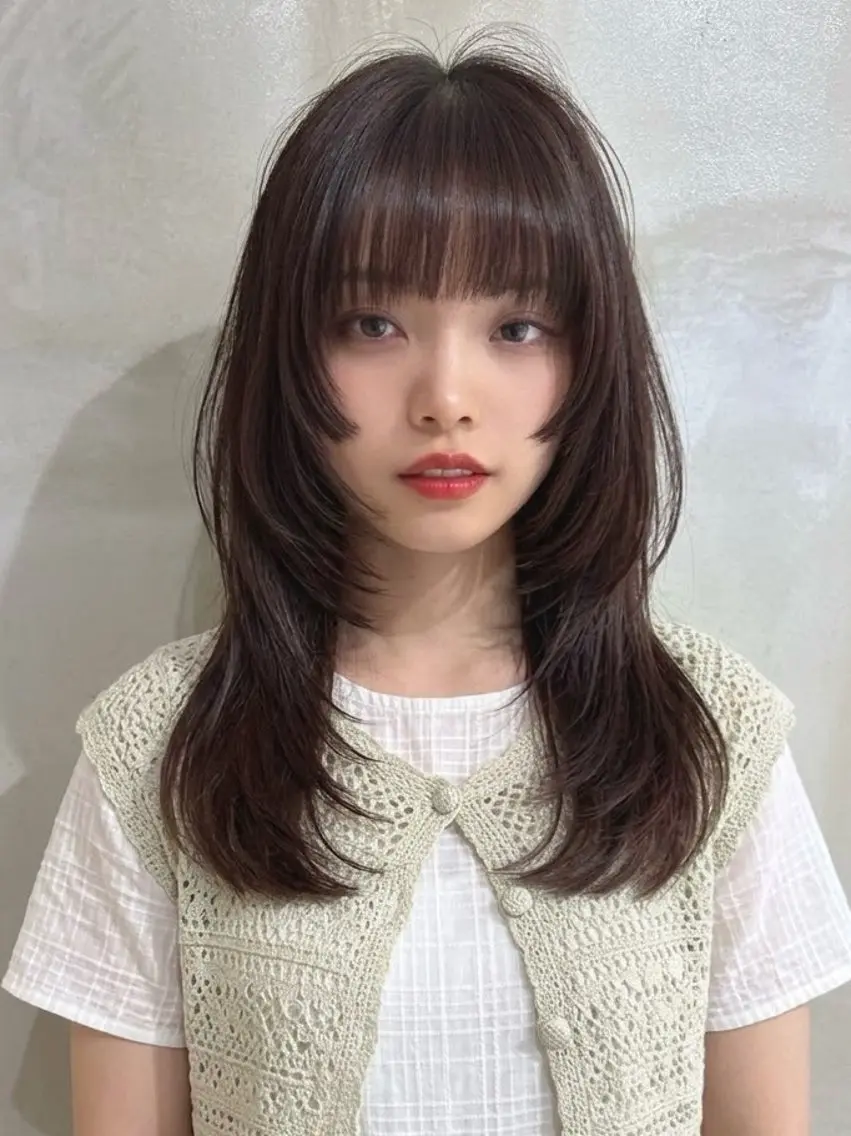 セミロング カラー ブラウンカラー ハッシュカット カット ヘアカラー Airi 韓国y2k ハイレイヤーのヘアスタイル