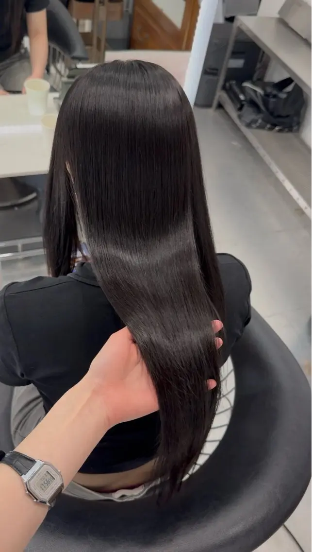 ロング みな .share天王寺のヘアスタイル