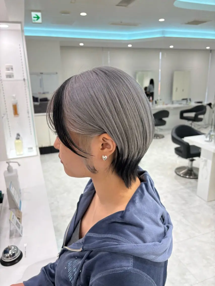 ショート カラー ヘアカラー 🤍ྀི透ける寒色 Cocoa🤍ྀིのヘアスタイル