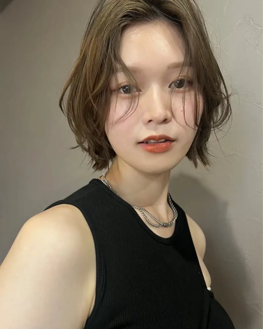 ショート カラー blau✨ misatoのヘアスタイル