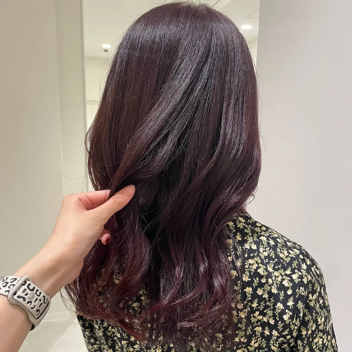 セミロング カラー ブリーチ ダブルカラー ブリーチなしカラー ヘアカラー トリートメント 🎟ブリーチなし/艶 /暖色🎀くるみのヘアスタイル