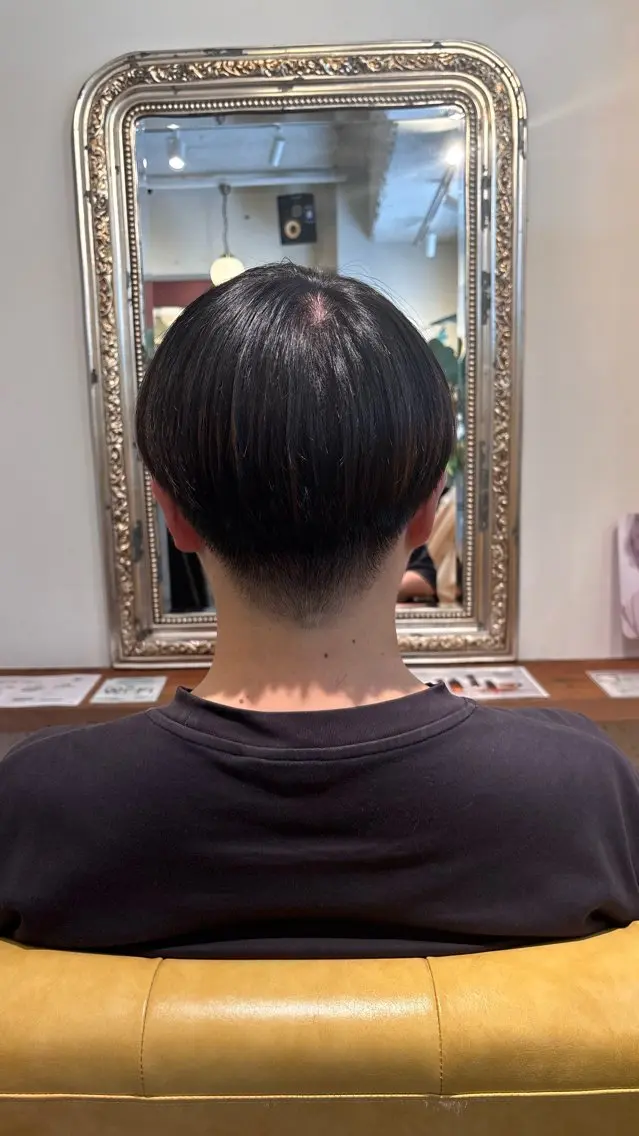 ミディアム 平出 千尋のヘアスタイル
