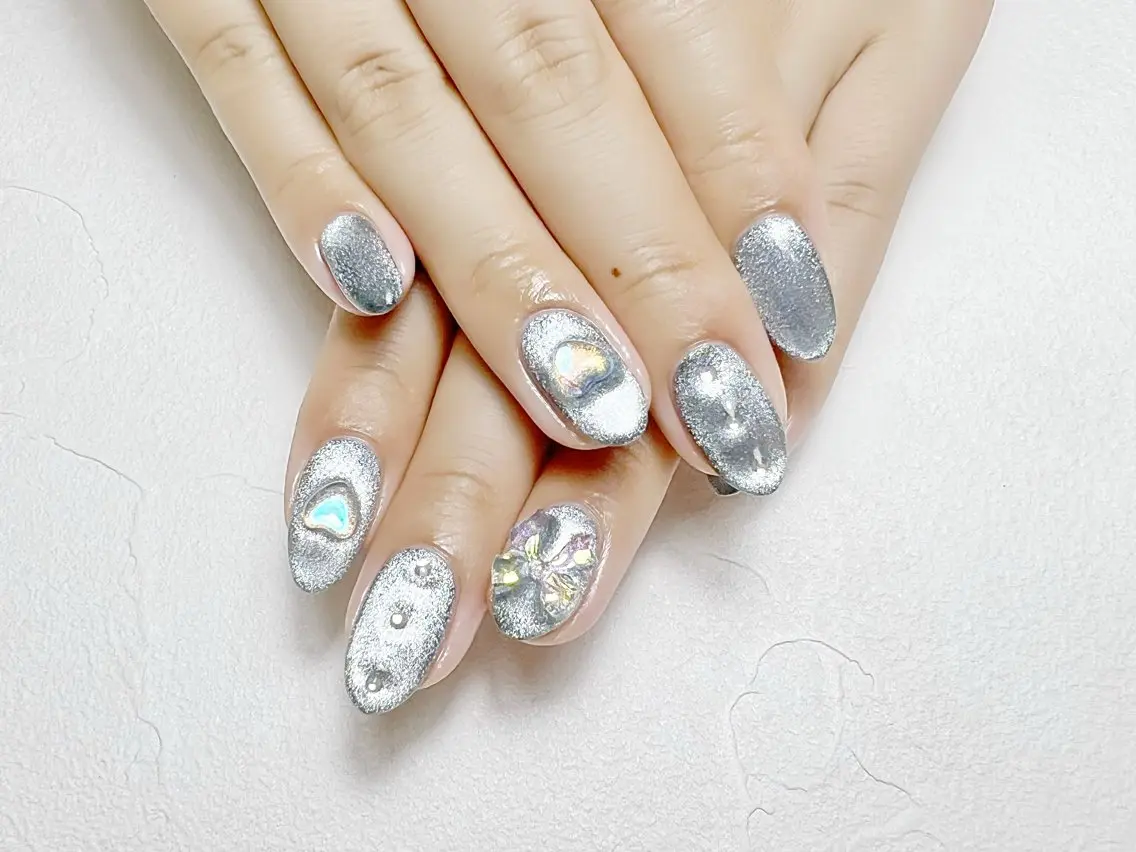 ネイル ブルー ハート マグネットネイル 持ち込み リボン rouse nail RISATOのネイルデザイン