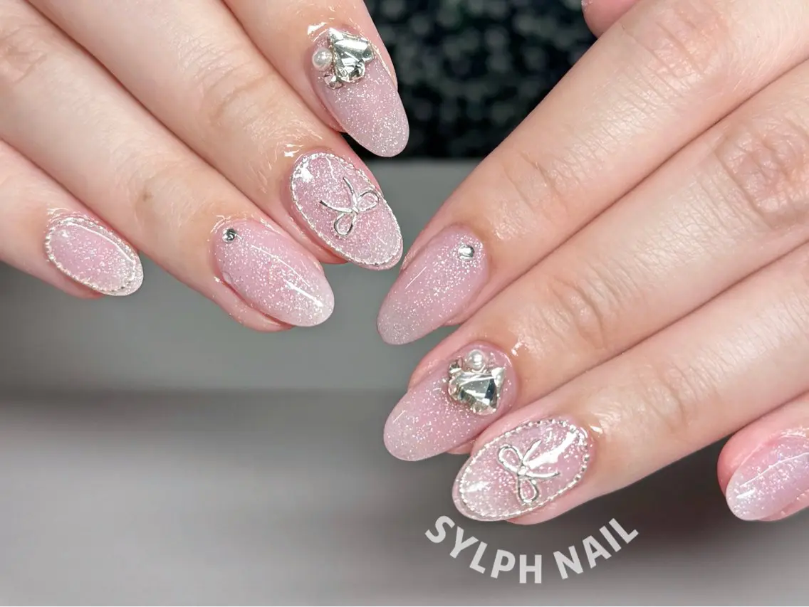 ネイル オーロラネイル 長さ出し フレンチネイル ジェルネイル ガラスフレンチ ハンドネイル Rela・S NAILのネイルデザイン