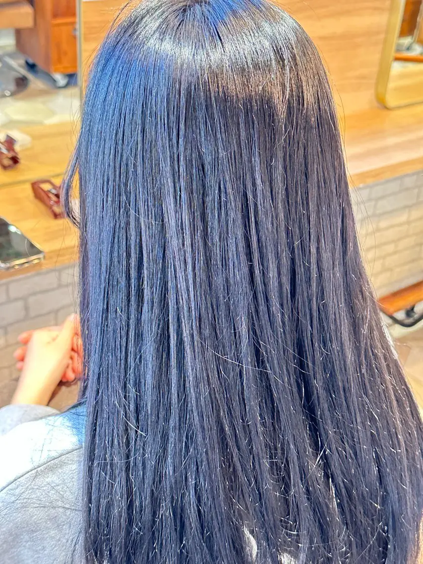 ロング カラー 黒髪 ブルーカラー ブルーブラック 🫧大樹 🫧のヘアスタイル