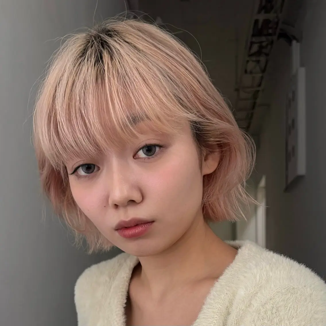 ミディアム カット ヘアカラー ハイトーン指名No. 1/レイヤー/みさきのヘアスタイル