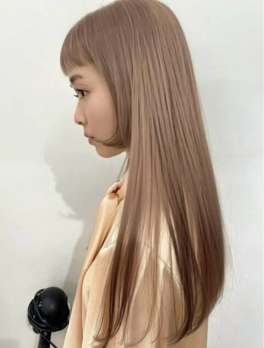 ロング カラー ブリーチ 🎀MAMI🎀 💖のヘアスタイル
