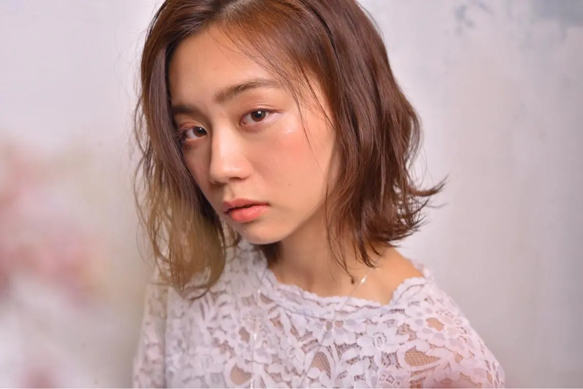 ミディアム カラー カット ヘアカラー トリートメント 🍑艶髪✖️暖色系 ✨momoka🍑のヘアスタイル