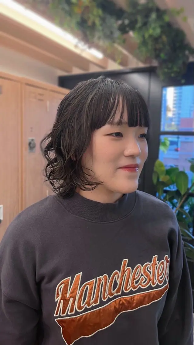 ミディアム ミディアムパーマ ウルフカット 🪽ナチュラルヘア* 大下唯奈🪽🫧のヘアスタイル
