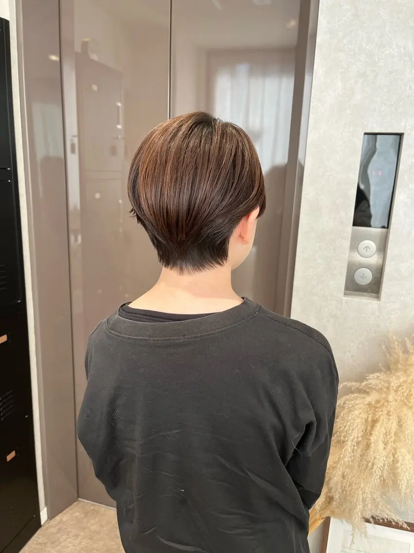 ショート カット QUEなつみ 🕊🫧のヘアスタイル
