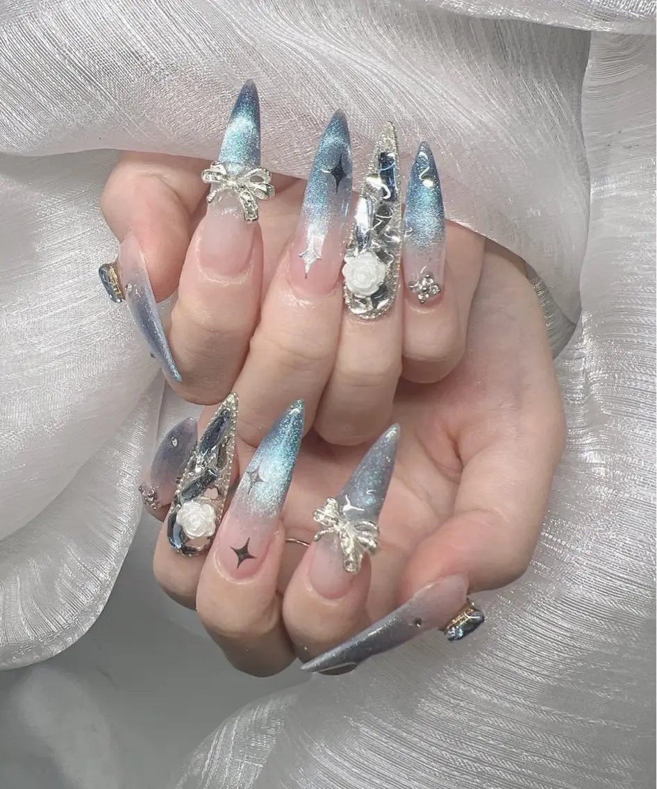 ネイル ハンドネイル Lee Nailsのネイルデザイン