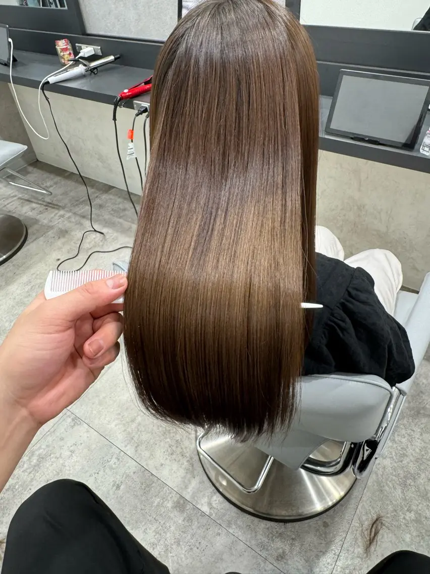 セミロング カット 縮毛矯正 トリートメント RAISE by_WHITEのヘアスタイル