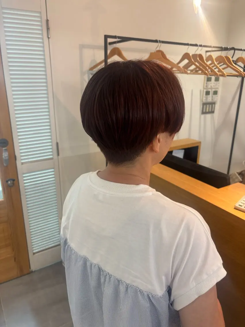 ショート カット ヘアカラー 🦋山出莉花 /ぱつっとボブ🦋のヘアスタイル