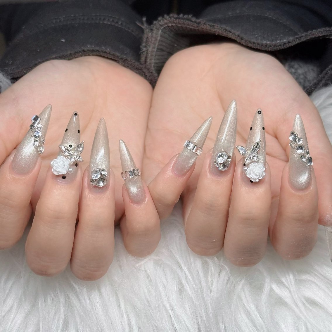ネイル フットネイル フレンチネイル グラデーション 韓国ネイル ロングネイル ハンドネイル HOT Nail Salonのネイルデザイン