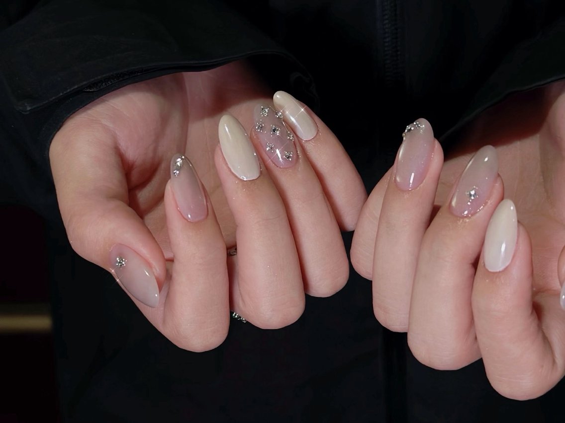 ネイル ブラウン フットネイル フレンチネイル グラデーション 氷ネイル・うるうるネイル ハンドネイル Mixx Nail_ Studioのネイルデザイン