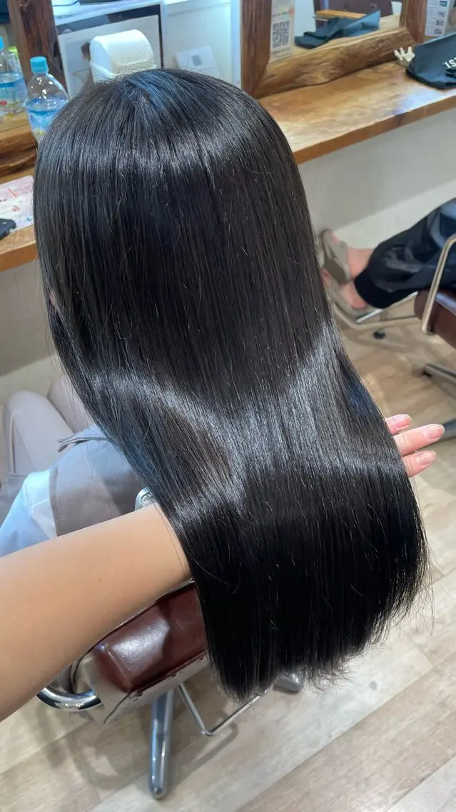 セミロング カラー コトミ【メンズ】 【曲がる縮毛矯正】のヘアスタイル