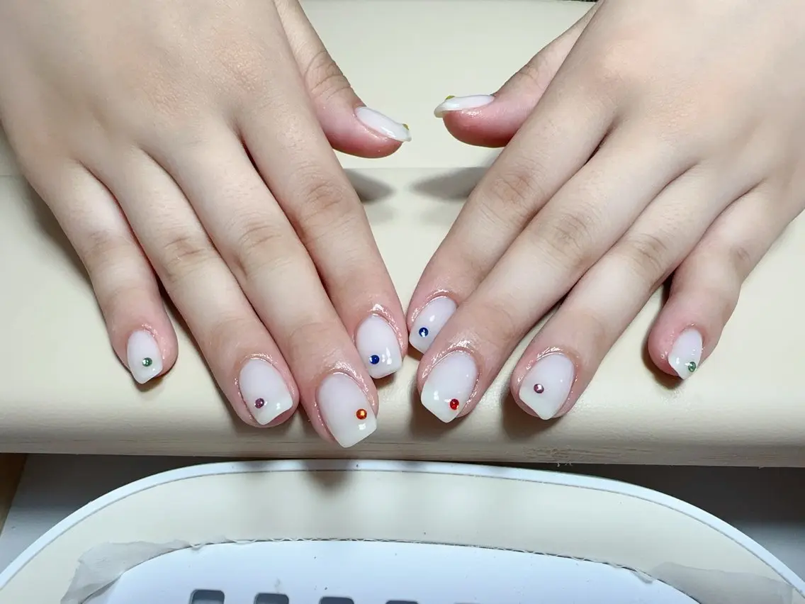 ネイル ハンドネイル NAIL CIRCLESのネイルデザイン