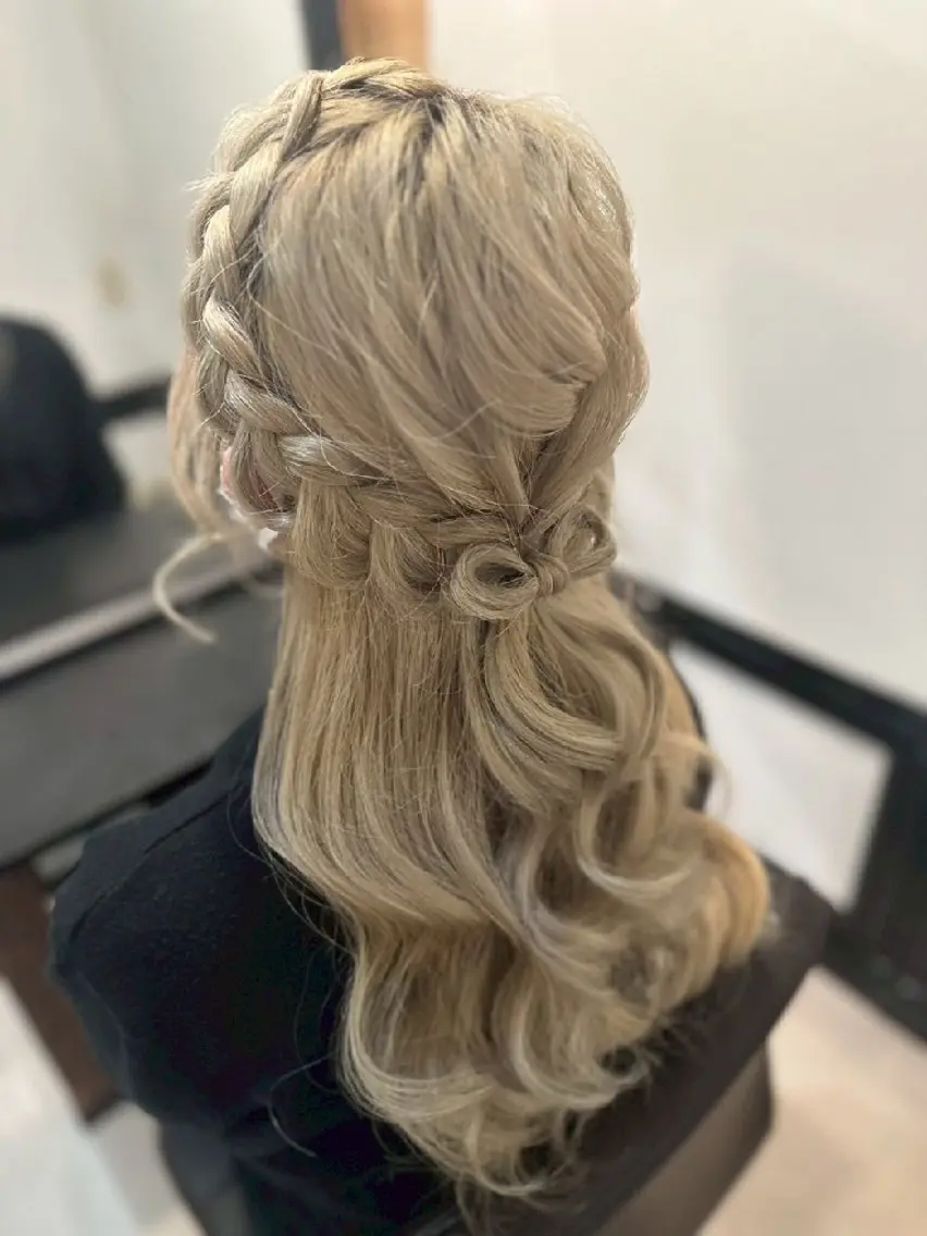 ヘアアレンジ ソウワ ヒナコのヘアスタイル