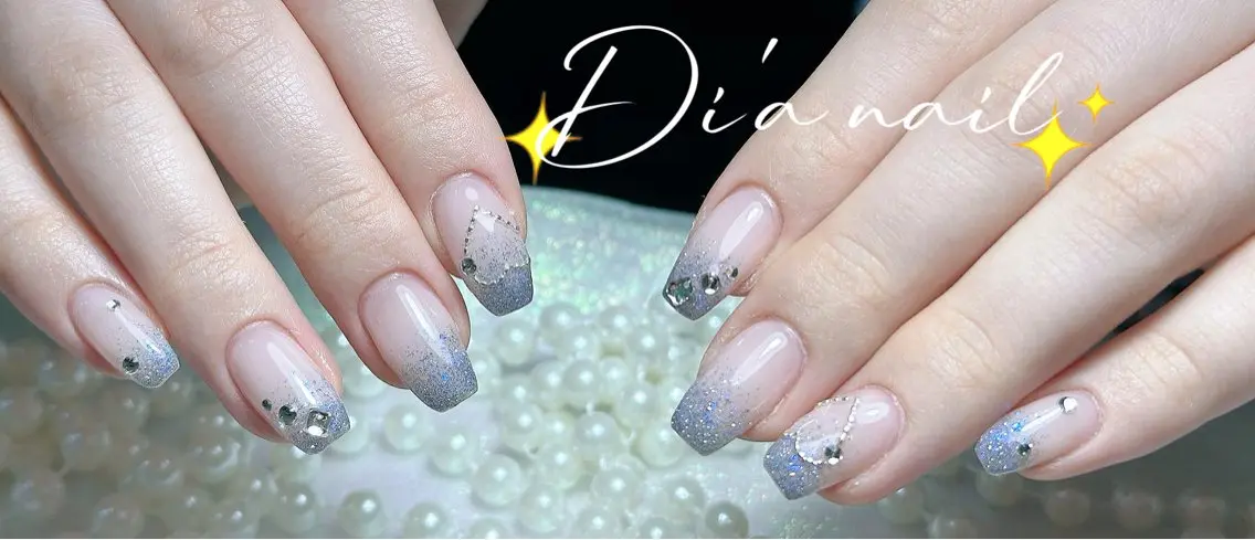 ネイル チークネイル ジェルネイル グラデーション マグネットネイル ニュアンスネイル Di'a nail ネイルサロンのネイルデザイン