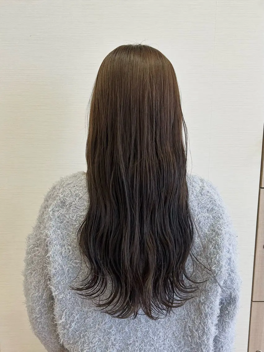 ロング カット ヘアカラー ミ ユのヘアスタイル