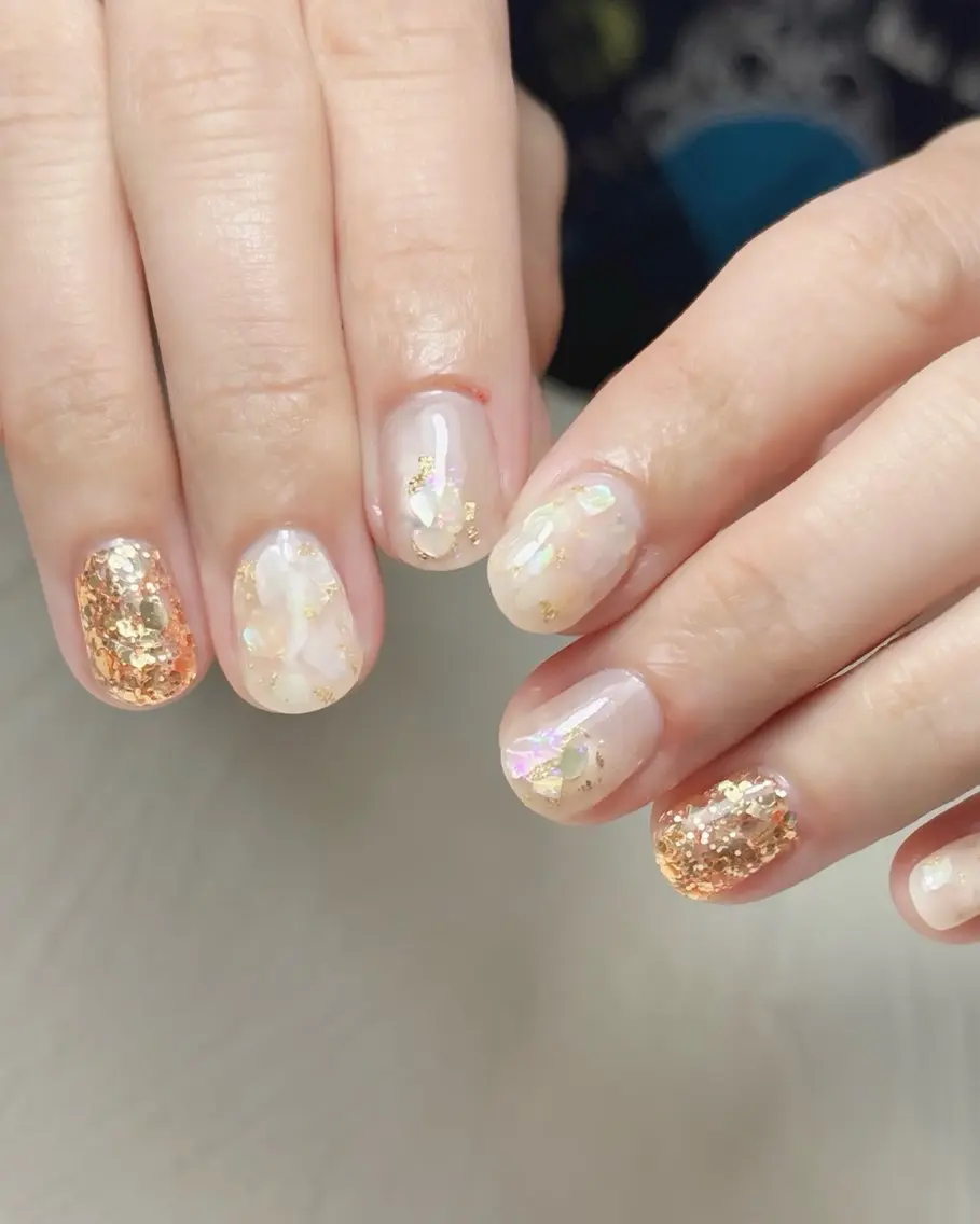 ネイル ハンドネイル Tiny Glowのネイルデザイン