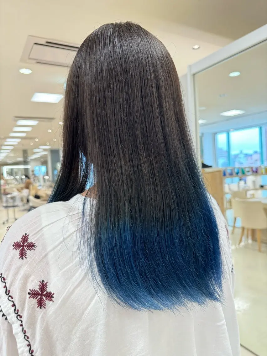 カラー kenje luscaのヘアスタイル