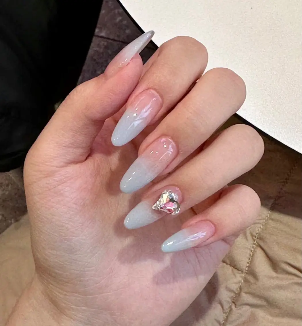 ネイル ハンドネイル エリ🫧 nail池袋東口のネイルデザイン