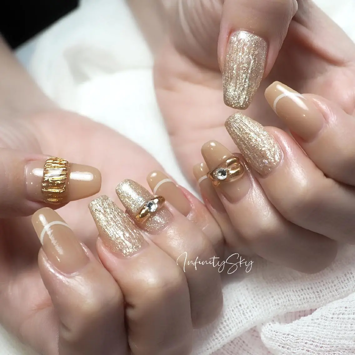 ネイル ニュアンスネイル ハンドネイル infinity skyのネイルデザイン