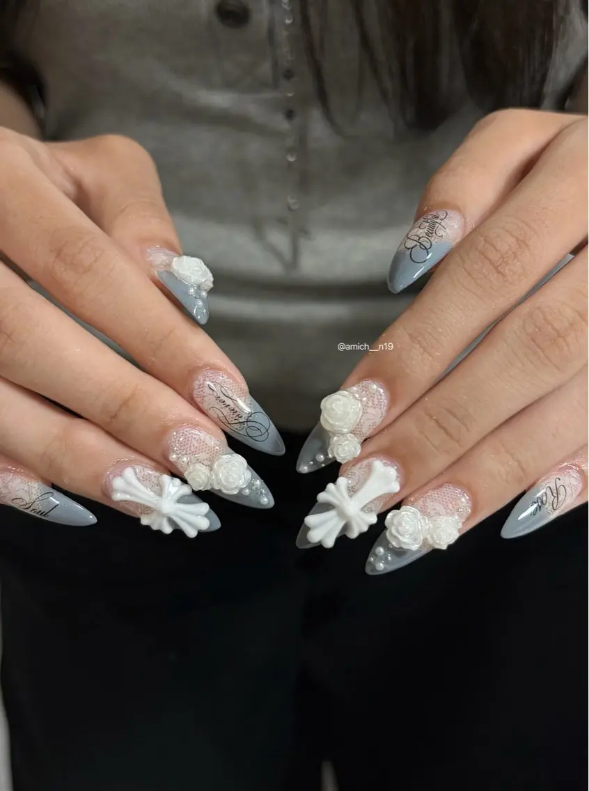 ネイル ハンドネイル ayumi ✩.*˚のネイルデザイン