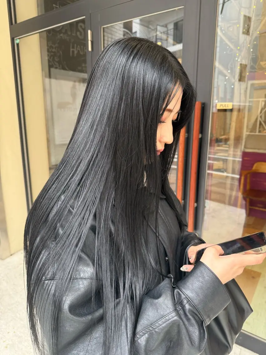 ロング カラー ヘアカラー ma naのヘアスタイル