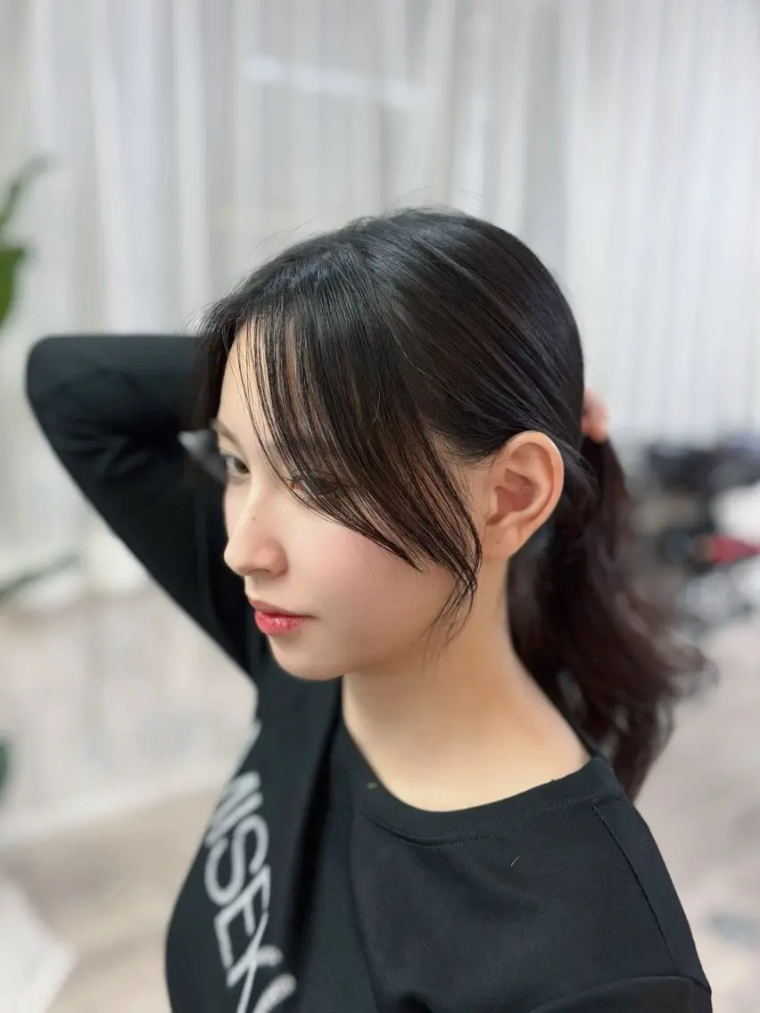 【顔周りを美しく✨】前髪縮毛矯正+カット+クイックTrの写真