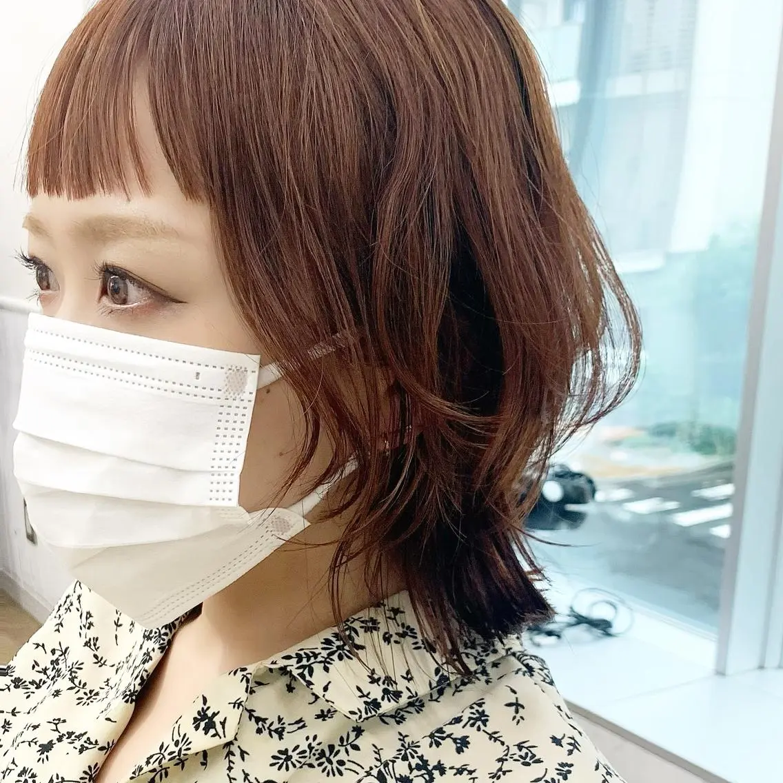 セミロング カラー パーマ ヘアアレンジ メンズ キッズ ネイル マツエク・マツパ レイヤーカット／ 巻ける縮毛矯正のヘアスタイル