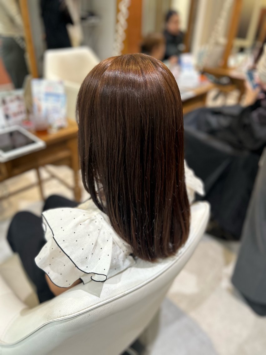 ミディアム カラー 中山 知優のヘアスタイル