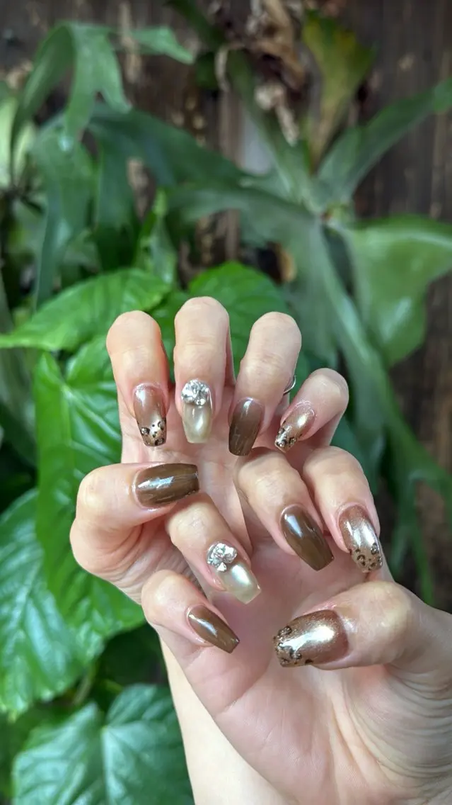 ネイル フラッシュネイル フラッシュマグ フットネイル フレンチネイル 韓国ネイル ハンドネイル SAKU nail 作島茜のネイルデザイン