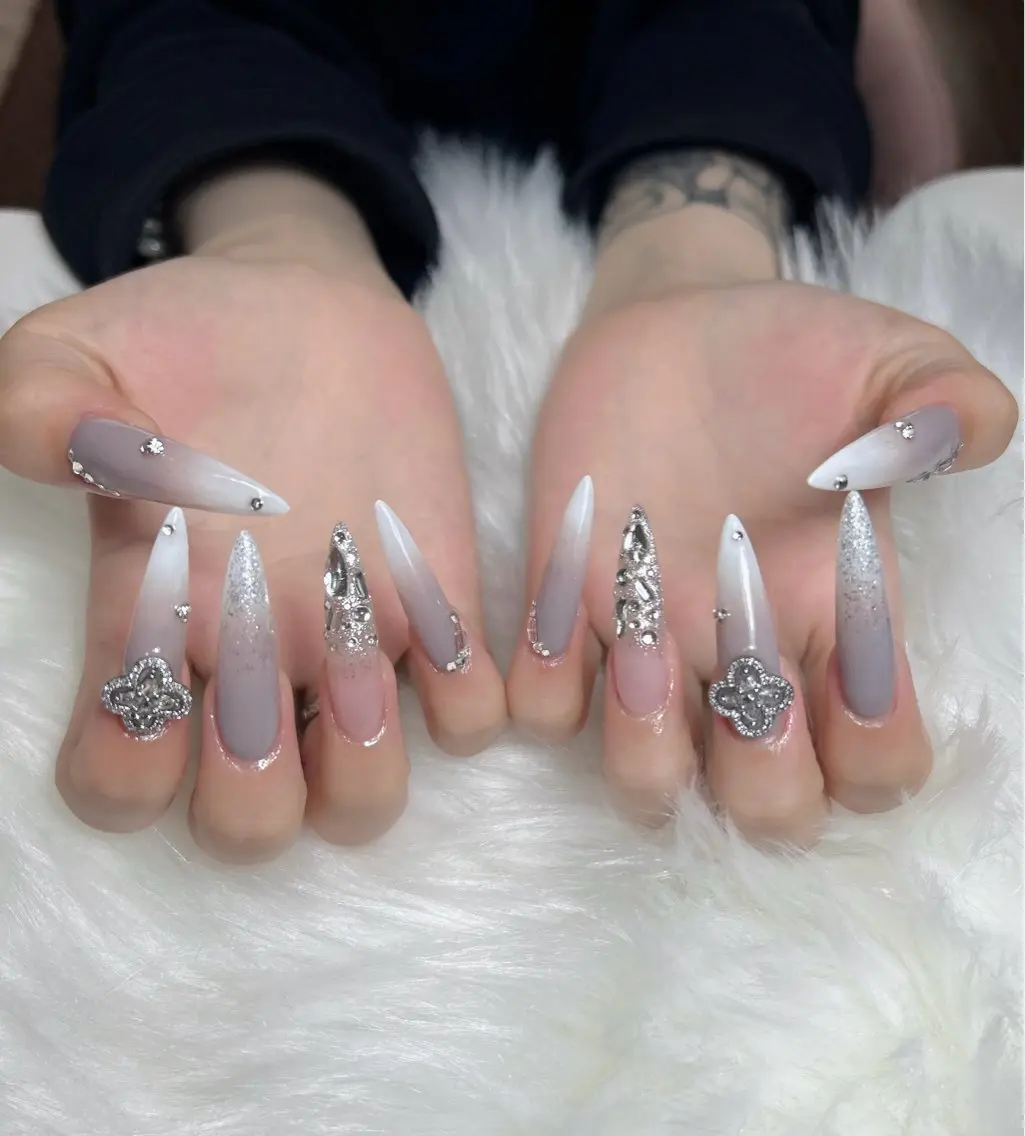 ネイル アートネイル オーロラネイル チークネイル 長さ出し フットネイル Chan nailsのネイルデザイン