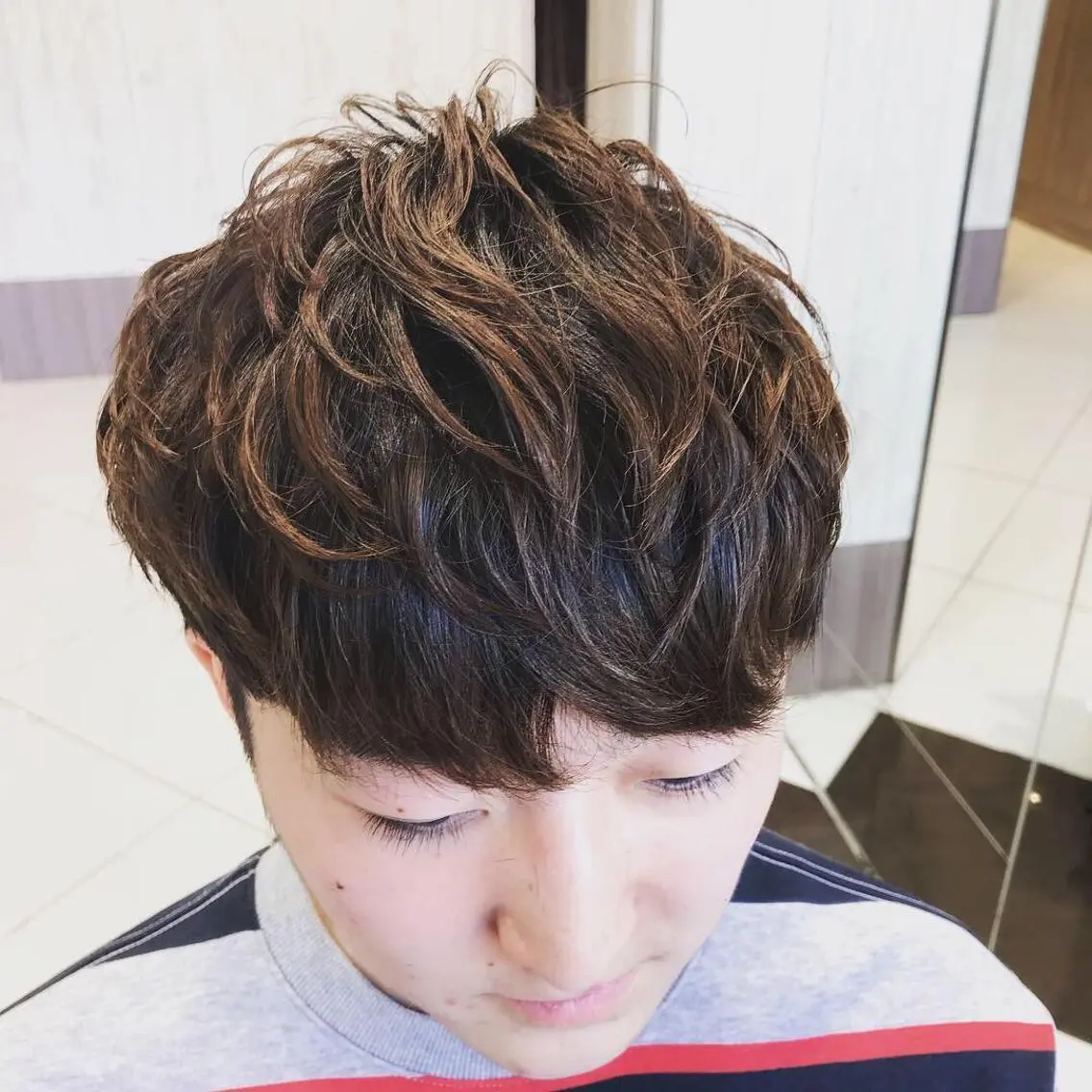 ショート パーマ メンズ メンズパーマ ショートヘア ショート／透明感 カラー加治竜汰💡のヘアスタイル