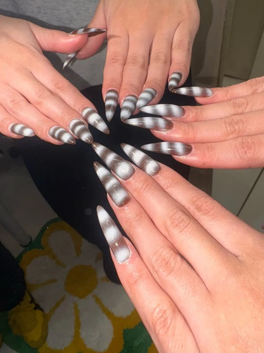【オフあり】🩵Gel-x長さだし10本🩵エアブラシアート🩵(小さいストーン無料)の写真