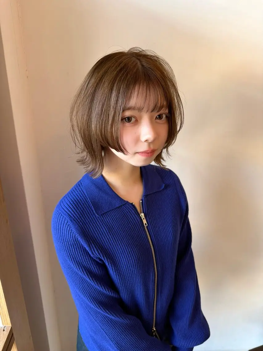 【ダブルカラー】カット+ケアブリーチ(1回)+ワンカラー。の写真
